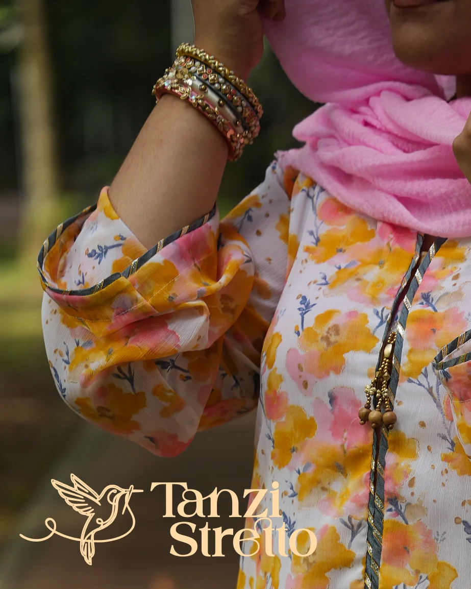 Roddur kaftan flared sleeve with piped cuff
